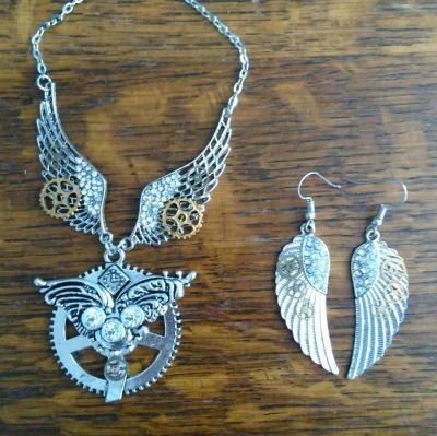 Wings Necklace & Earring set